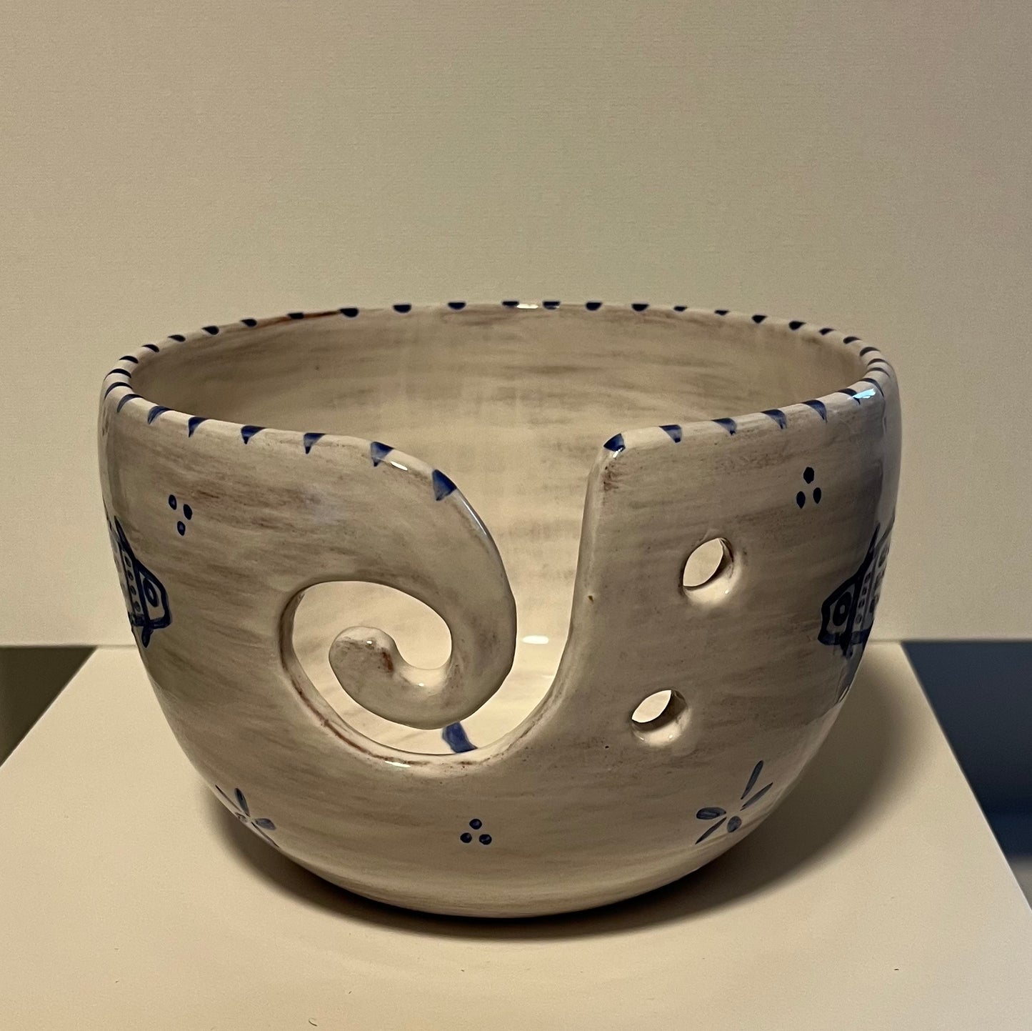 Kravelli Ceramic Yarn Bowl