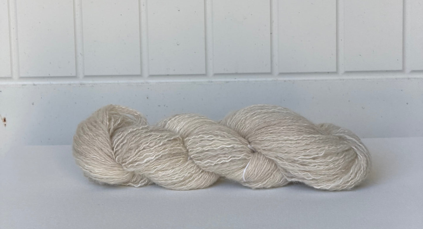 Michelle’s Handspun Angora/Wool, 200 m/skein